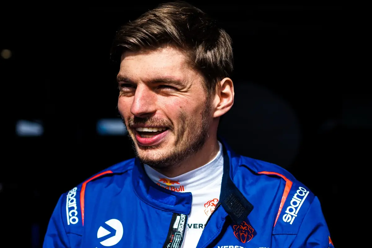 Verstappen sorridente