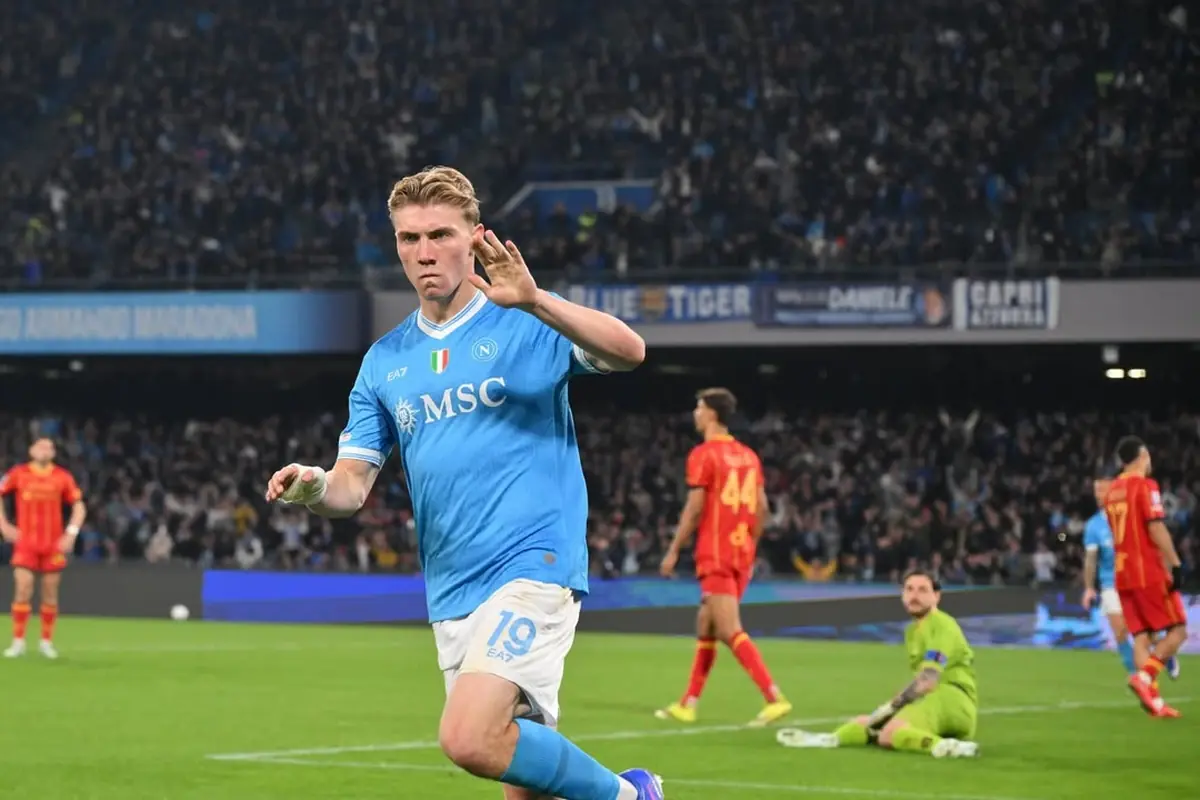 Hojlund dopo la rete con il Lecce